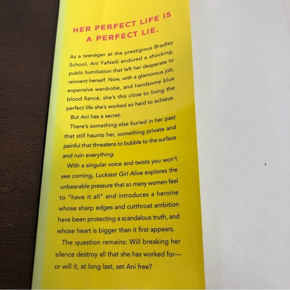 Luckiest Girl Alive by Jessica Knoll Hard Cover Fictional Book Novel - Picture 4 of 5